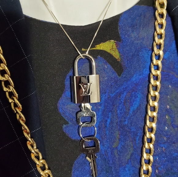 Louis Vuitton Jewelry Authentic Louis Vuitton Padlock With Key Set